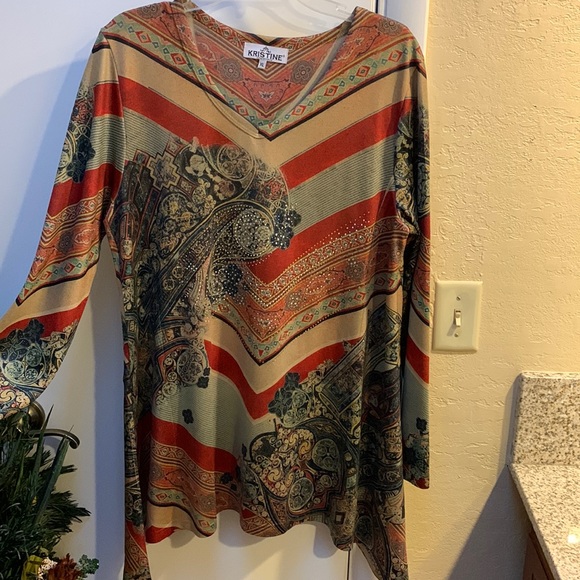 Kristine Tops - Stunning studded printed tunic XL